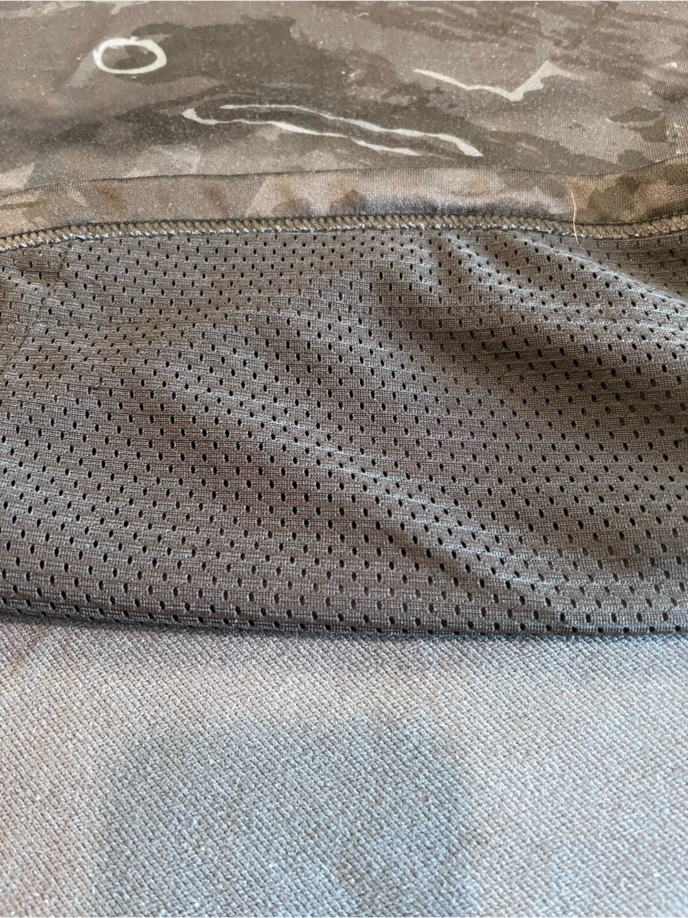 Under Armour "Hunt" Hoodie - Mens XXL Dark Camo Pullover Logo Hunting Loose Fit - Picture 7 of 8